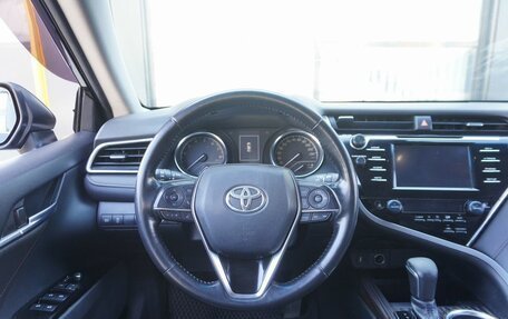 Toyota Camry, 2019 год, 2 213 000 рублей, 13 фотография