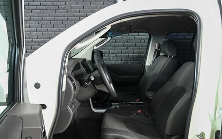 Nissan Navara (Frontier), 2013 год, 1 730 000 рублей, 10 фотография