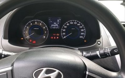 Hyundai Solaris II рестайлинг, 2013 год, 750 000 рублей, 1 фотография