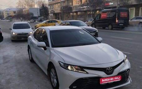 Toyota Camry, 2019 год, 3 200 000 рублей, 1 фотография