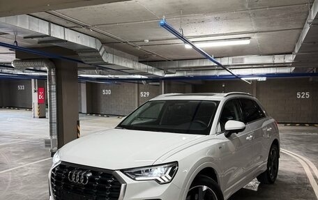 Audi Q3, 2022 год, 2 300 000 рублей, 1 фотография