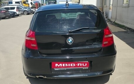 BMW 1 серия, 2011 год, 780 000 рублей, 7 фотография