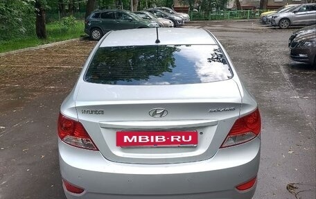 Hyundai Solaris II рестайлинг, 2013 год, 750 000 рублей, 2 фотография