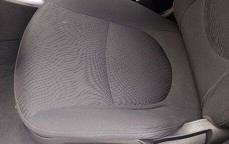 Hyundai Solaris II рестайлинг, 2013 год, 750 000 рублей, 8 фотография