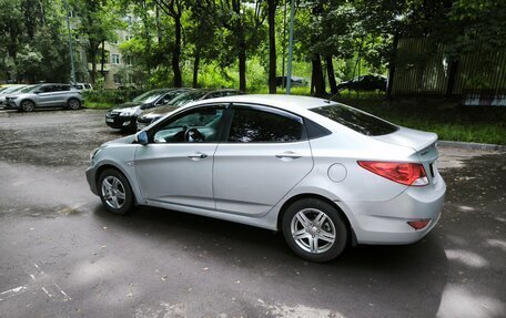 Hyundai Solaris II рестайлинг, 2013 год, 750 000 рублей, 12 фотография