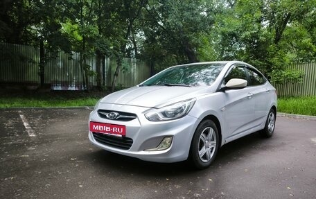 Hyundai Solaris II рестайлинг, 2013 год, 750 000 рублей, 11 фотография