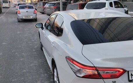 Toyota Camry, 2019 год, 3 200 000 рублей, 6 фотография