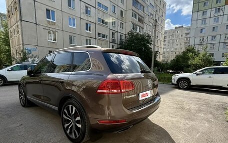 Volkswagen Touareg III, 2011 год, 2 100 000 рублей, 4 фотография