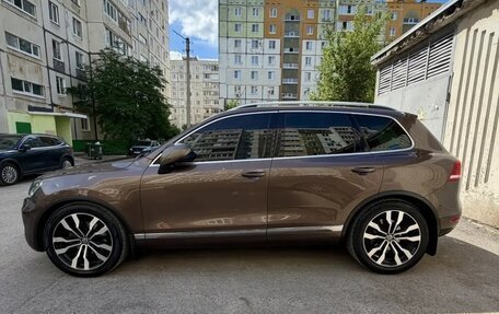 Volkswagen Touareg III, 2011 год, 2 100 000 рублей, 6 фотография