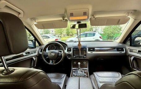 Volkswagen Touareg III, 2011 год, 2 100 000 рублей, 10 фотография
