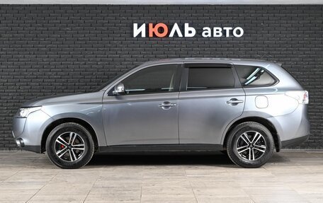 Mitsubishi Outlander III рестайлинг 3, 2012 год, 1 400 000 рублей, 8 фотография