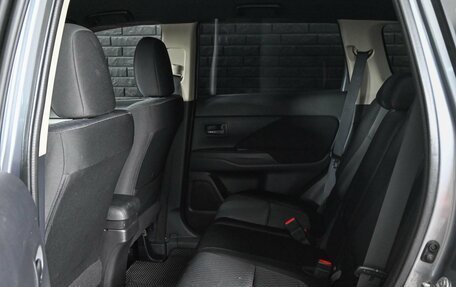 Mitsubishi Outlander III рестайлинг 3, 2012 год, 1 400 000 рублей, 12 фотография