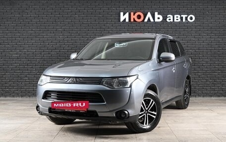 Mitsubishi Outlander III рестайлинг 3, 2012 год, 1 400 000 рублей, 2 фотография