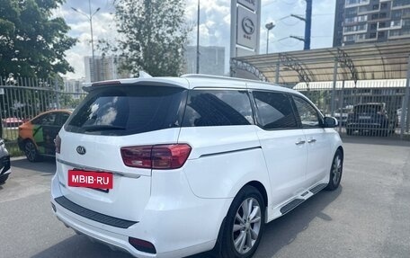 KIA Carnival III, 2018 год, 3 199 000 рублей, 3 фотография