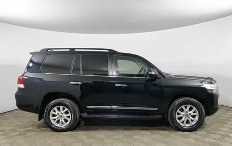 Toyota Land Cruiser 200, 2016 год, 5 170 000 рублей, 4 фотография