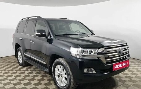 Toyota Land Cruiser 200, 2016 год, 5 170 000 рублей, 3 фотография