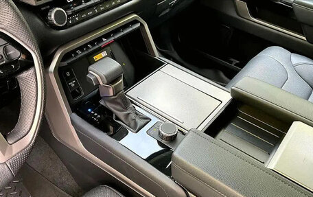 Toyota Sequoia, 2024 год, 11 306 264 рублей, 14 фотография