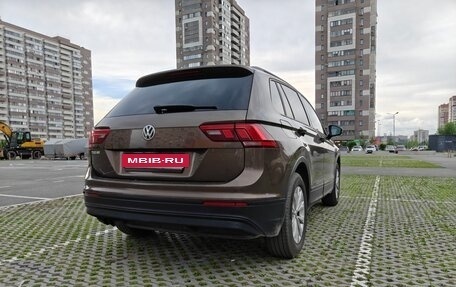 Volkswagen Tiguan II, 2019 год, 1 790 000 рублей, 7 фотография