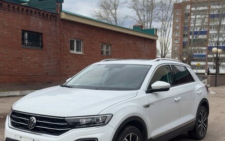 Volkswagen T-Roc I, 2022 год, 1 600 000 рублей, 3 фотография