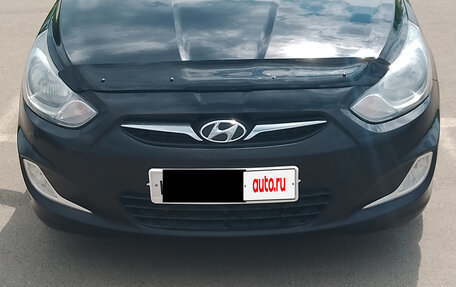 Hyundai Solaris II рестайлинг, 2012 год, 730 000 рублей, 2 фотография