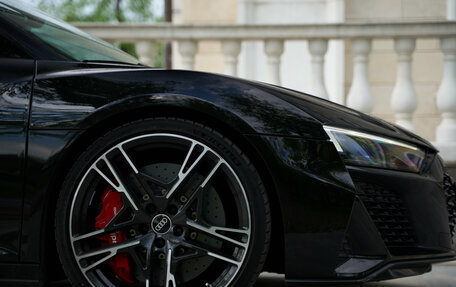 Audi R8, 2021 год, 19 200 000 рублей, 20 фотография