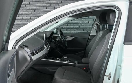 Audi A4, 2017 год, 2 100 000 рублей, 9 фотография