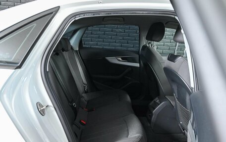 Audi A4, 2017 год, 2 100 000 рублей, 10 фотография