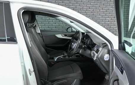 Audi A4, 2017 год, 2 100 000 рублей, 11 фотография