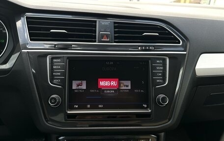 Volkswagen Tiguan II, 2017 год, 2 300 000 рублей, 13 фотография