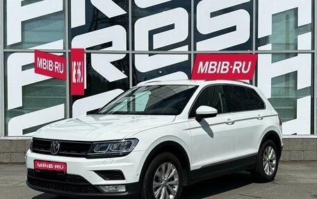 Volkswagen Tiguan II, 2017 год, 2 300 000 рублей, 2 фотография