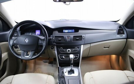 Renault Latitude I, 2010 год, 830 000 рублей, 15 фотография