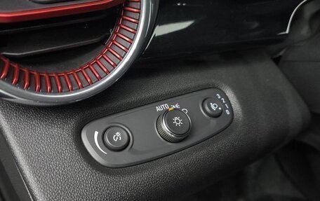 Chevrolet Trax, 2023 год, 1 490 123 рублей, 11 фотография