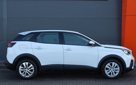 Peugeot 3008 II, 2018 год, 1 729 000 рублей, 3 фотография