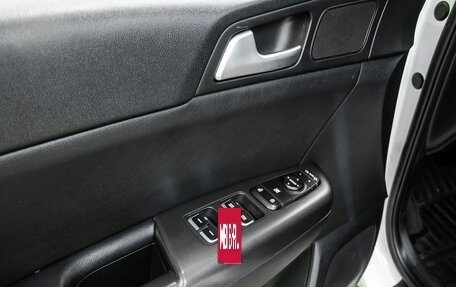 KIA Sportage IV рестайлинг, 2018 год, 2 349 000 рублей, 21 фотография