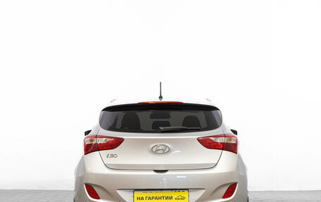 Hyundai i30 II рестайлинг, 2013 год, 999 000 рублей, 6 фотография