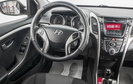 Hyundai i30 II рестайлинг, 2013 год, 999 000 рублей, 17 фотография