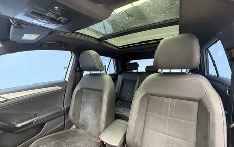 Volkswagen T-Roc I, 2023 год, 2 199 000 рублей, 22 фотография