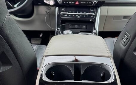 KIA Carnival, 2023 год, 4 100 000 рублей, 13 фотография