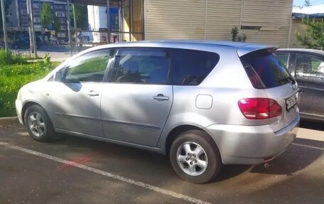 Toyota Ipsum II, 2002 год, 870 000 рублей, 3 фотография