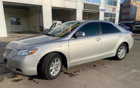 Toyota Camry, 2008 год, 890 000 рублей, 2 фотография