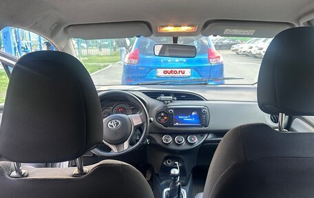 Toyota Yaris III рестайлинг, 2016 год, 860 000 рублей, 9 фотография