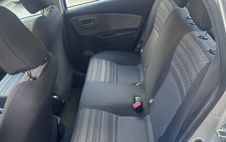Toyota Yaris III рестайлинг, 2016 год, 860 000 рублей, 8 фотография
