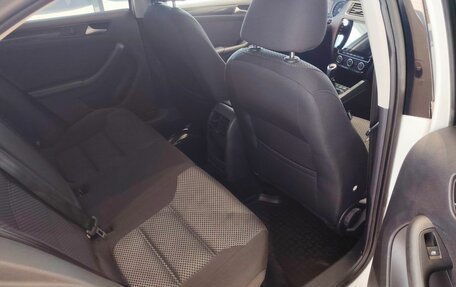 Volkswagen Jetta VI, 2014 год, 980 000 рублей, 15 фотография