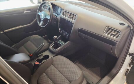 Volkswagen Jetta VI, 2014 год, 980 000 рублей, 16 фотография