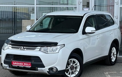 Mitsubishi Outlander III рестайлинг 3, 2014 год, 1 699 000 рублей, 1 фотография