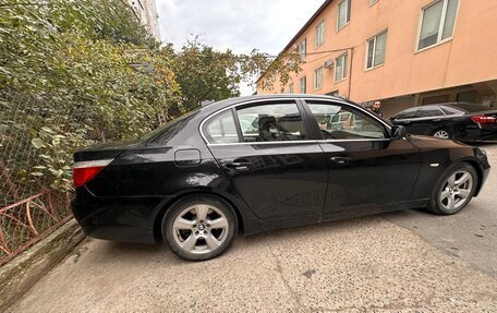BMW 5 серия, 2008 год, 950 000 рублей, 2 фотография