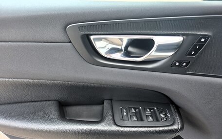Volvo XC60 II, 2021 год, 3 950 000 рублей, 31 фотография