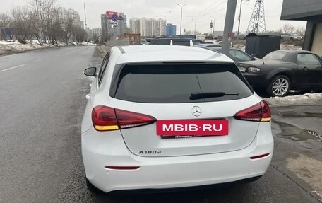 Mercedes-Benz A-Класс, 2018 год, 2 000 000 рублей, 2 фотография