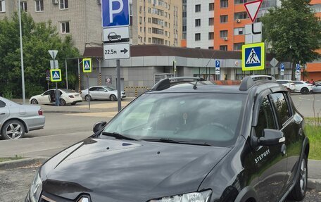 Renault Sandero II рестайлинг, 2017 год, 940 000 рублей, 1 фотография