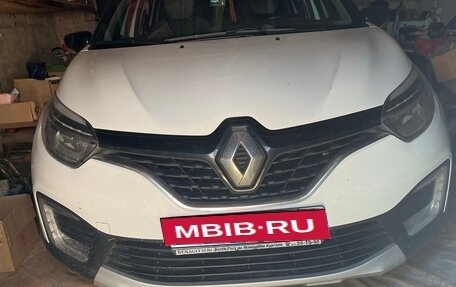 Renault Kaptur I рестайлинг, 2019 год, 1 490 000 рублей, 1 фотография